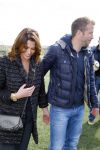 Beverwijk 27 april 2015
Rafael v d Vaart organiseert een voetbaltournooi bij vv Kennemers. Zijn vader Ramon en moeder Lolita werken ook mee. Sabia Engizek komt natuurlijk kijken en verricht de aftrap.