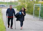 Beverwijk 27 april 2015
Rafael v d Vaart organiseert een voetbaltournooi bij vv Kennemers. Zijn vader Ramon en moeder Lolita werken ook mee. Sabia Engizek komt natuurlijk kijken en verricht de aftrap.