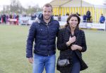 Beverwijk 27 april 2015
Rafael v d Vaart organiseert een voetbaltournooi bij vv Kennemers. Zijn vader Ramon en moeder Lolita werken ook mee. Sabia Engizek komt natuurlijk kijken en verricht de aftrap.