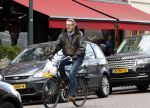Amsterdam 4 april 2015
Ursul de Geer op de fiets in Amsterdam zuid