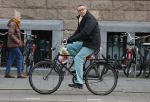 Amsterdam 7 april 2015   
Ursul de Geer op de fiets