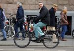 Amsterdam 7 april 2015   
Ursul de Geer op de fiets