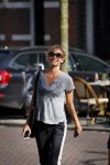 Amsterdam 21 april 2015
Wendy v Dijk met haar nieuwe porsche Macan op de cornelis schuytstraat