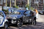 Amsterdam 21 april 2015
Wendy v Dijk met haar nieuwe porsche Macan op de cornelis schuytstraat