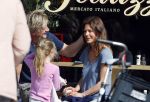 Amsterdam 13 april 2015
Wim Kieft met (ex)vriendin suzanne Martens en hun dochtertje op terras.