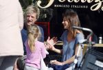 Amsterdam 13 april 2015
Wim Kieft met (ex)vriendin suzanne Martens en hun dochtertje op terras.