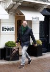 Amsterdam 16 april 2016
Albert Verlinde aan het winkelen op de pc hooftstraat