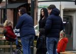 Amsterdam 23 april 2016 
Amanda Balk met dochter Vegas en een vriendin met Aston Martin op de Cornelis schuytstraat.