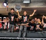 Zondag, 8 Mei 2016 PSV Landskampioen Seizoen 2015/2016
Maandag 9 Mei 2016 Huldinging op de platte kar