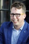 Amsterdam 17 mei 2016 
Surprise feestje voor Frank Sanders voor zijn 70e verjaardag in de kleine komedie.
Arijan v Bavel ( Adje) met zijn vader