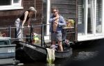 Amsterdam 7 mei 2016 
Barry Atsma en Noortje Herlaar gaan varen samen met Barry zijn kinderen. Ze varen vanaf haar woonboot de amstel op.