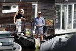 Amsterdam 7 mei 2016 
Barry Atsma en Noortje Herlaar gaan varen samen met Barry zijn kinderen. Ze varen vanaf haar woonboot de amstel op.