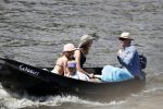 Amsterdam 7 mei 2016 
Barry Atsma en Noortje Herlaar gaan varen samen met Barry zijn kinderen. Ze varen vanaf haar woonboot de amstel op.