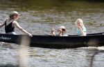 Amsterdam 7 mei 2016 
Barry Atsma en Noortje Herlaar gaan varen samen met Barry zijn kinderen. Ze varen vanaf haar woonboot de amstel op.