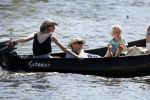 Amsterdam 7 mei 2016 
Barry Atsma en Noortje Herlaar gaan varen samen met Barry zijn kinderen. Ze varen vanaf haar woonboot de amstel op.