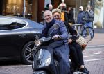 Amsterdam 23 april 2016 
Caroline Tensen met haar man Ernst Jan Smids op vespa scooter op de pc hooftstraat.