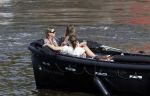 Amsterdam 7 mei 2016 
Rob Witschge en zijn vrouw Barbara aan het varen met Johnny en Danielle van t schip en hun dochter.