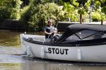 Amsterdam 9 mei 2016 
Dirk en Suus Zeelenberg eerst lunchen bij de harbour club en daarna varen door de grachten met hun boot/sloep