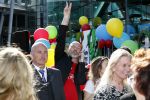 Amsterdam 7 mei 2016
Premiere Angry birds in pathe arena met oa de nederlandse stemmencast , Enzo Knol Ruben Nicolai Murth Mossel Eddy Zoe en Robin Martens. Eddy met dochters