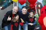 Amsterdam 7 mei 2016
Premiere Angry birds in pathe arena met oa de nederlandse stemmencast , Enzo Knol Ruben Nicolai Murth Mossel Eddy Zoe en Robin Martens. Eddy met dochters