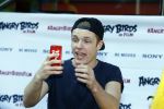 Amsterdam 7 mei 2016
Premiere Angry birds in pathe arena met oa de nederlandse stemmencast , Enzo Knol Ruben Nicolai Murth Mossel Eddy Zoe en Robin Martens.