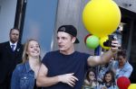 Amsterdam 7 mei 2016
Premiere Angry birds in pathe arena met oa de nederlandse stemmencast , Enzo Knol Ruben Nicolai Murth Mossel Eddy Zoe en Robin Martens. Enzo met vriendin Dee