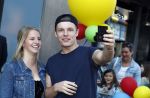 Amsterdam 7 mei 2016
Premiere Angry birds in pathe arena met oa de nederlandse stemmencast , Enzo Knol Ruben Nicolai Murth Mossel Eddy Zoe en Robin Martens. Enzo met vriendin Dee