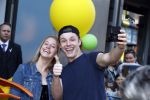 Amsterdam 7 mei 2016
Premiere Angry birds in pathe arena met oa de nederlandse stemmencast , Enzo Knol Ruben Nicolai Murth Mossel Eddy Zoe en Robin Martens. Enzo met vriendin Dee