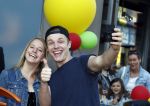 Amsterdam 7 mei 2016
Premiere Angry birds in pathe arena met oa de nederlandse stemmencast , Enzo Knol Ruben Nicolai Murth Mossel Eddy Zoe en Robin Martens. Enzo met vriendin Dee