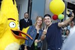 Amsterdam 7 mei 2016
Premiere Angry birds in pathe arena met oa de nederlandse stemmencast , Enzo Knol Ruben Nicolai Murth Mossel Eddy Zoe en Robin Martens. Enzo met vriendin Dee