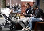 Amsterdam 18 april 2016
Gijs Naber met zoontje in het vondelpark
