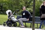 Amsterdam 18 april 2016
Gijs Naber met zoontje in het vondelpark