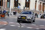 Amsterdam 23 april 2016 
Gordon met zijn audi Q7 in camouflage kleuren in Amsterdam zuid.