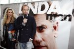 Amsterdam 18 april 2016 
Presentatie Linda man met Waldemar Torenstra op de cover. De presentatie is op het dakterras van de Bijenkorf.  hoofdredacteur LINDA, Jildou van der Bijle en hoofdredacteur LINDA man Iebele van der Meulen tijdens de lancering van LINDA.man