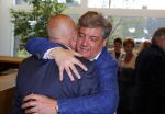 Blaricum 26 april 2016
Natasja Froger krijgt lintje voor al haar verdiensten voor onze samenleving. Haar man Rene  familie vader  moeder en vriendinnen zijn er natuurlijk bij. Jack v Gelder op krukken