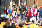 Amsterdam 22 april 2016
Koning Willem Alexander en Koningin Maxima bij de opening van de koningsspelen in Amsterdam.
Richard Krajicek vangt ze op en Johnny de Mol doet de presentatie.