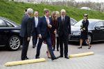 Amsterdam 22 april 2016
Koning Willem Alexander en Koningin Maxima bij de opening van de koningsspelen in Amsterdam.
Richard Krajicek vangt ze op en Johnny de Mol doet de presentatie.