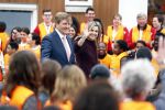 Amsterdam 22 april 2016
Koning Willem Alexander en Koningin Maxima bij de opening van de koningsspelen in Amsterdam.
Richard Krajicek vangt ze op en Johnny de Mol doet de presentatie.