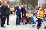 Amsterdam 22 april 2016
Koning Willem Alexander en Koningin Maxima bij de opening van de koningsspelen in Amsterdam.
Richard Krajicek vangt ze op en Johnny de Mol doet de presentatie.