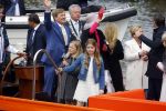 Zwolle 27 april 2016
Koningsdag in Zwolle met Koning Willem Alexander Koningin Maxima Prinses Amalia Ariane Alexia Prins Constantijn Prinses Laurentien Prins Maurits Prinses Marilene Prins Bernhard Prinses Annette Prins Pieter Christiaan Prinses Anita Prins Floris en Prinses Aimee.