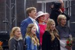 Zwolle 27 april 2016
Koningsdag in Zwolle met Koning Willem Alexander Koningin Maxima Prinses Amalia Ariane Alexia Prins Constantijn Prinses Laurentien Prins Maurits Prinses Marilene Prins Bernhard Prinses Annette Prins Pieter Christiaan Prinses Anita Prins Floris en Prinses Aimee.
