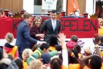 Amsterdam 22 april 2016
Koning Willem Alexander en Koningin Maxima bij de opening van de koningsspelen in Amsterdam.
Richard Krajicek vangt ze op en Johnny de Mol doet de presentatie.