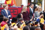 Amsterdam 22 april 2016
Koning Willem Alexander en Koningin Maxima bij de opening van de koningsspelen in Amsterdam.
Richard Krajicek vangt ze op en Johnny de Mol doet de presentatie.