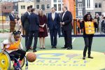 Amsterdam 22 april 2016
Koning Willem Alexander en Koningin Maxima bij de opening van de koningsspelen in Amsterdam.
Richard Krajicek vangt ze op en Johnny de Mol doet de presentatie.