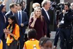 Amsterdam 22 april 2016
Koning Willem Alexander en Koningin Maxima bij de opening van de koningsspelen in Amsterdam.
Richard Krajicek vangt ze op en Johnny de Mol doet de presentatie.