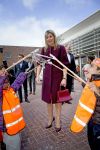 Amsterdam 22 april 2016
Koning Willem Alexander en Koningin Maxima bij de opening van de koningsspelen in Amsterdam.
Richard Krajicek vangt ze op en Johnny de Mol doet de presentatie.