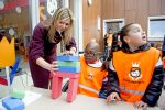 Amsterdam 22 april 2016
Koning Willem Alexander en Koningin Maxima bij de opening van de koningsspelen in Amsterdam.
Richard Krajicek vangt ze op en Johnny de Mol doet de presentatie.