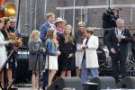 Zwolle 27 april 2016
Koningsdag in Zwolle met Koning Willem Alexander Koningin Maxima Prinses Amalia Ariane Alexia Prins Constantijn Prinses Laurentien Prins Maurits Prinses Marilene Prins Bernhard Prinses Annette Prins Pieter Christiaan Prinses Anita Prins Floris en Prinses Aimee.