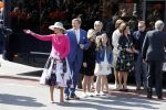 Zwolle 27 april 2016
Koningsdag in Zwolle met Koning Willem Alexander Koningin Maxima Prinses Amalia Ariane Alexia Prins Constantijn Prinses Laurentien Prins Maurits Prinses Marilene Prins Bernhard Prinses Annette Prins Pieter Christiaan Prinses Anita Prins Floris en Prinses Aimee.