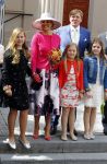 Zwolle 27 april 2016
Koningsdag in Zwolle met Koning Willem Alexander Koningin Maxima Prinses Amalia Ariane Alexia Prins Constantijn Prinses Laurentien Prins Maurits Prinses Marilene Prins Bernhard Prinses Annette Prins Pieter Christiaan Prinses Anita Prins Floris en Prinses Aimee.
